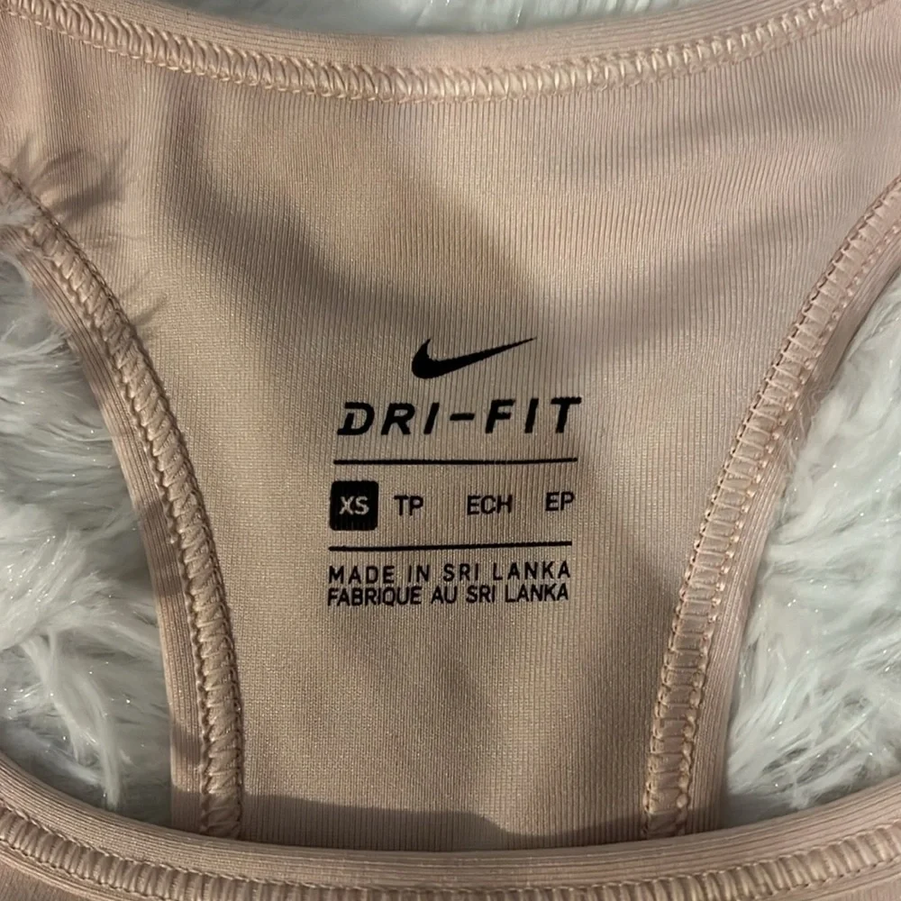 Nike Dri Fit Racerback Sports Bra Logo Pink Sparkly Swoosh On Back Size XS - Picture 3 of 3